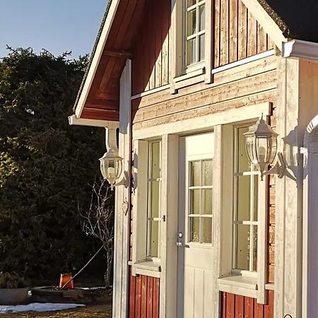 Idyllinen Moekki Ja Pihasauna - Sisaeltaeae Liinavaatteet Ja Loppusiivouksen Chalet Kalajoki